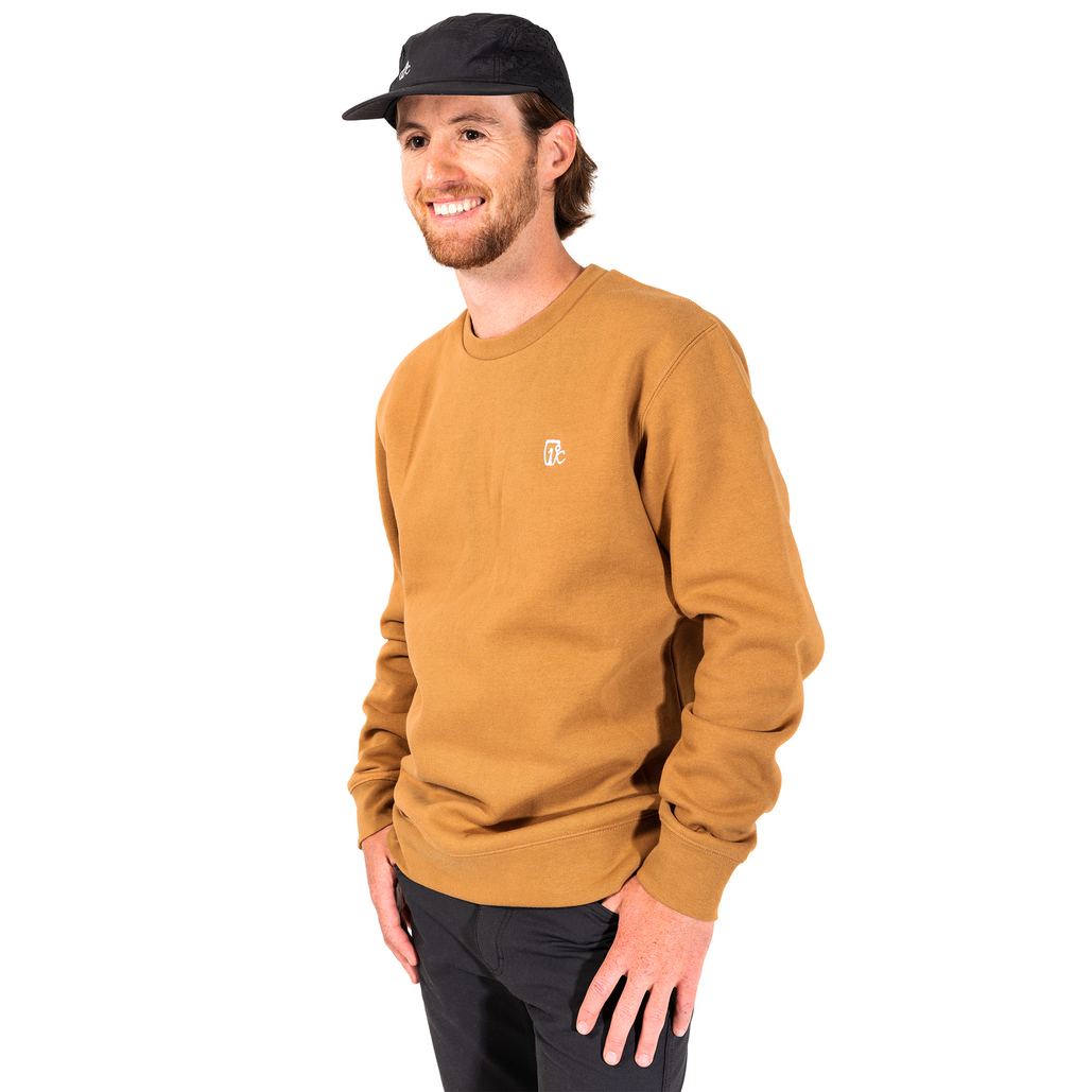 Embroidered One Degree Crew / Camel